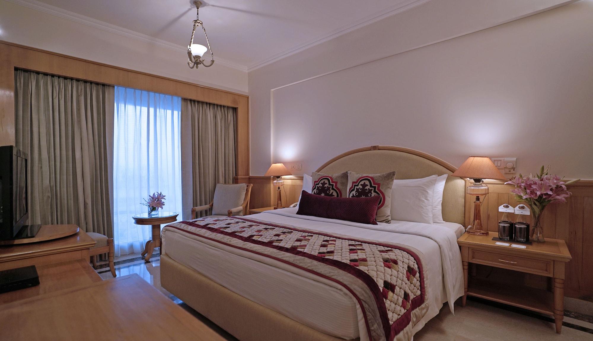 Jaypee Siddharth Hotel New Delhi Exterior photo